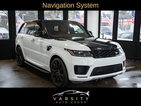 Used 2021 Land Rover Range Rover Sport HST image 3