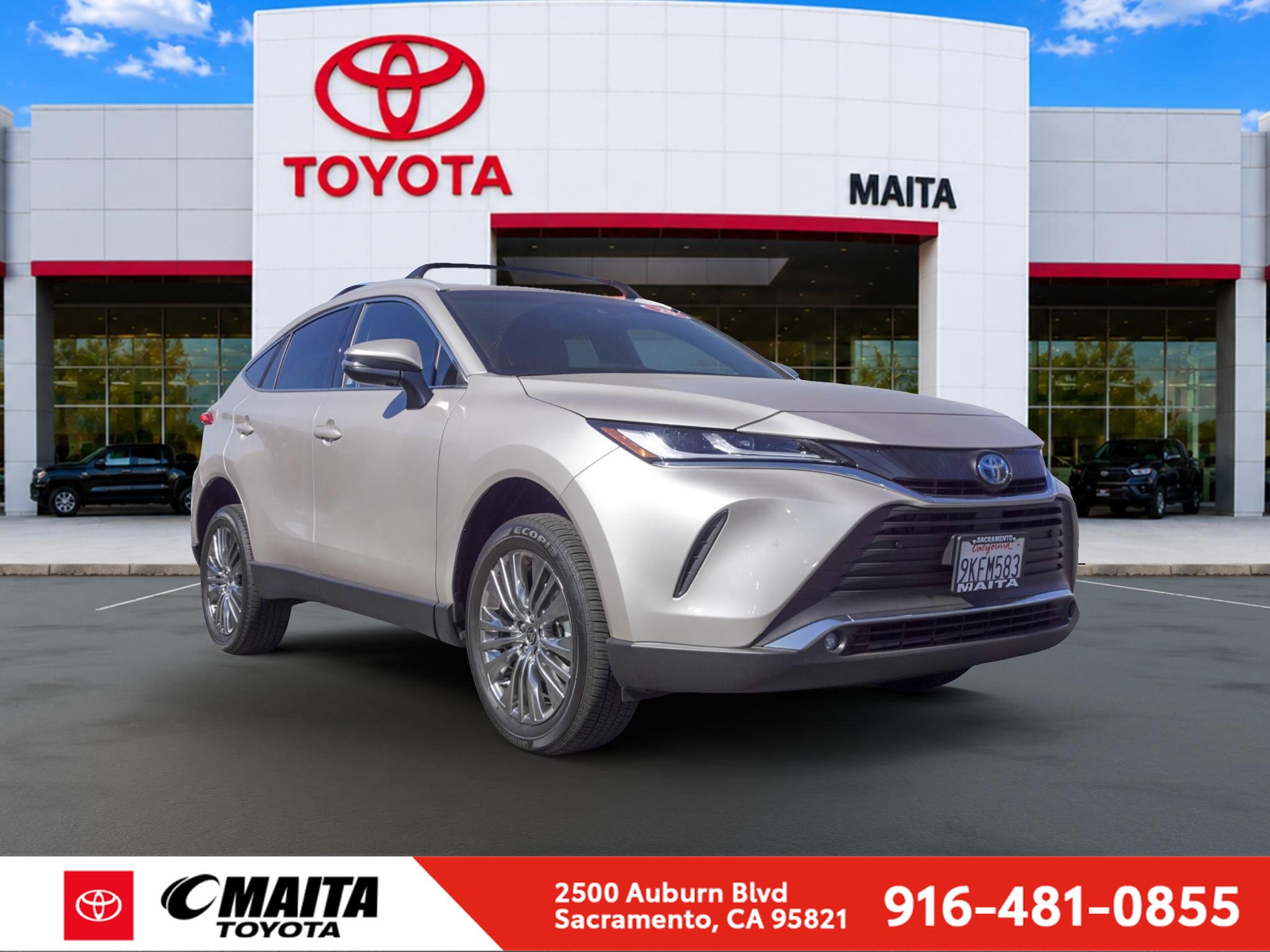 Used 2024 Toyota Venza XLE AWD/4WD image 1