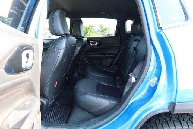Used 2025 Jeep Compass Trailhawk w/ Trailer Tow Group AWD/4WD image 20