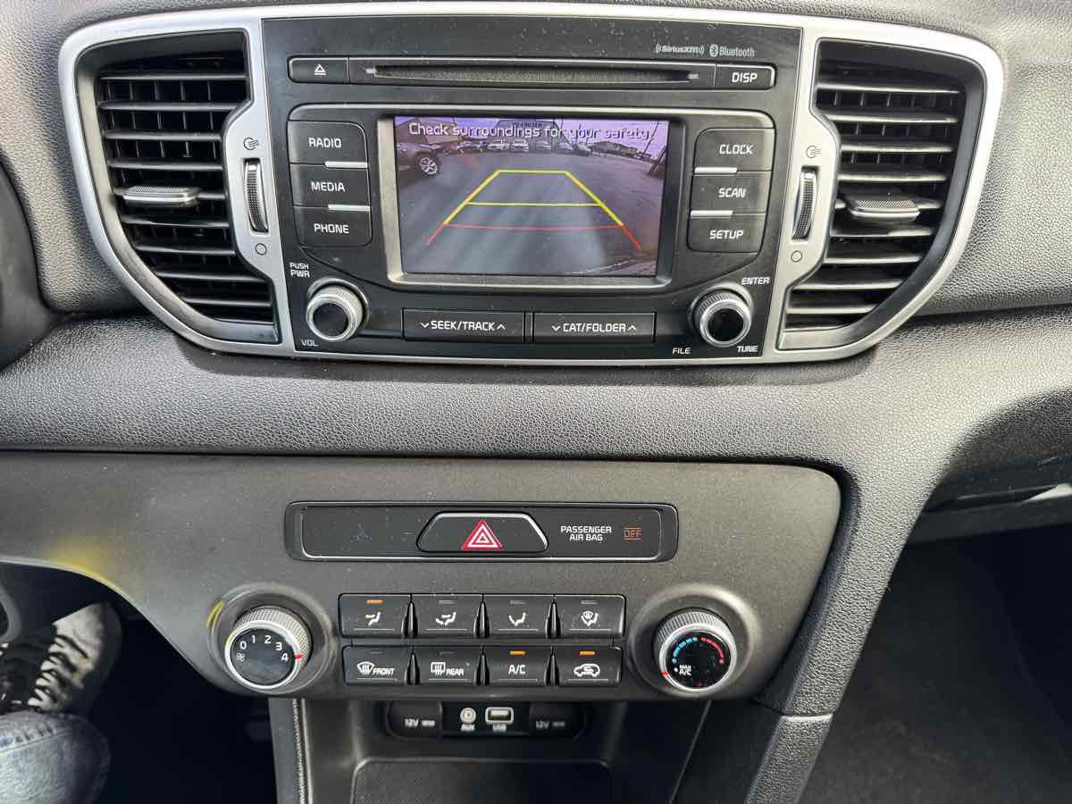 Used 2018 Kia Sportage LX AWD/4WD image 45