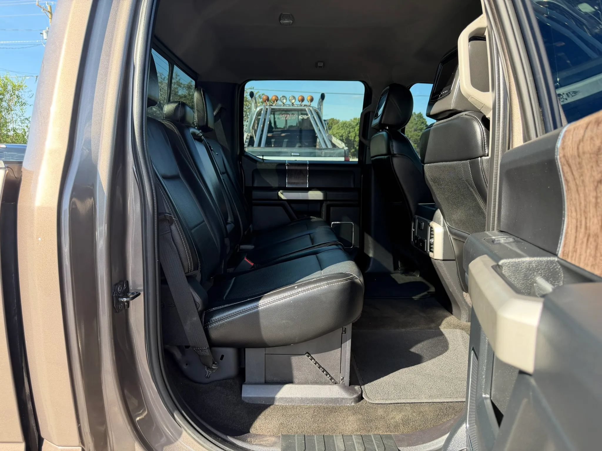 Used 2018 Ford F250 Lariat w/ Chrome Package AWD/4WD image 21