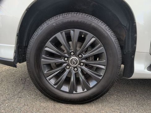 Used 2023 Lexus GX 460 Luxury w/ Sport Design Package AWD/4WD image 26
