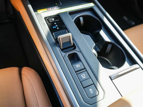 New 2026 Lexus ES 350e FWD image 19