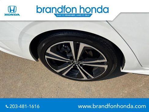 Used 2023 Nissan Sentra SR w/ SR Premium Package FWD image 34