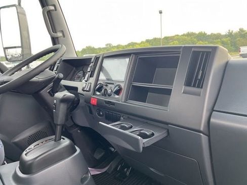 New 2024 Chevrolet Low Cab Forward 5500XG RWD image 27
