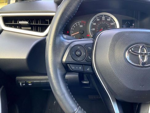 Used 2020 Toyota Corolla SE image 23