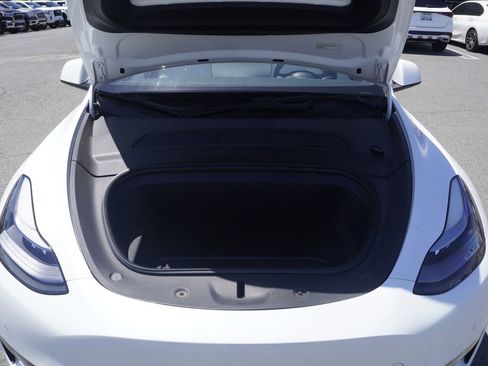 Used 2022 Tesla Model Y Performance AWD/4WD image 4