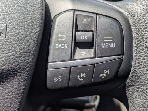 Used 2023 Ford Transit 350 XLT image 9