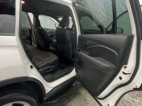 Certified 2024 Honda Passport EX-L image 22
