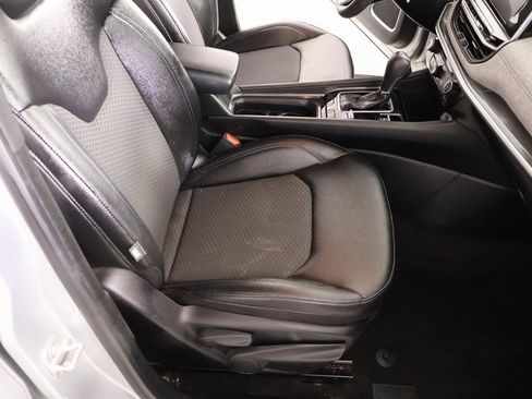 Used 2025 Jeep Compass Latitude image 12