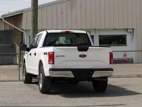 Used 2017 Ford F150 XLT AWD/4WD image 6