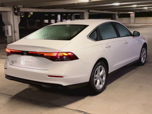 Used 2024 Honda Accord LX image 22
