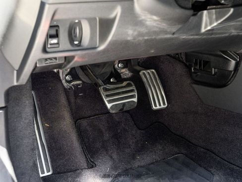 Used 2011 Nissan GT-R Premium AWD/4WD image 39