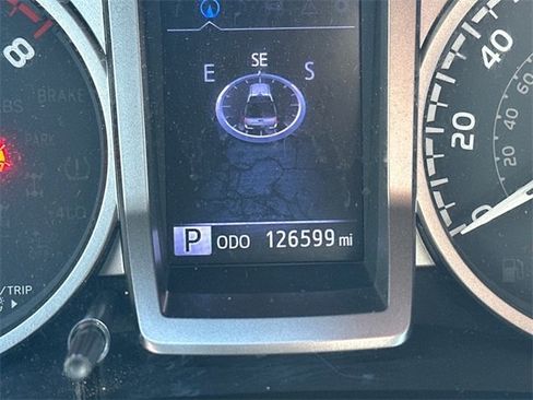 Used 2020 Toyota Tacoma Limited image 18