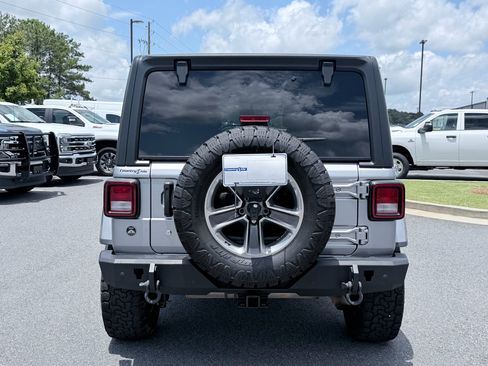 Used 2020 Jeep Wrangler Unlimited Sahara AWD/4WD image 9