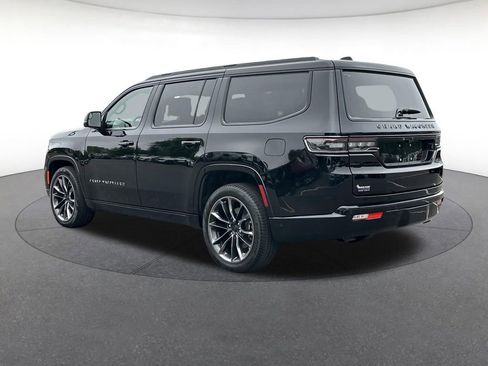 Certified 2025 Jeep Grand Wagoneer Series III w/ Rear Seat Video Group 1 AWD/4WD image 3