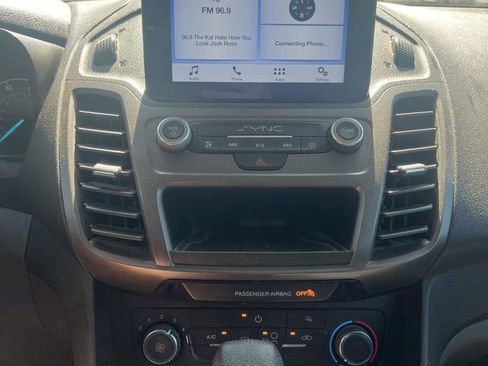 Used 2019 Ford Transit Connect XLT FWD image 26