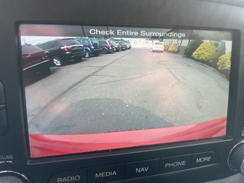 Used 2015 Jeep Renegade Latitude AWD/4WD image 20