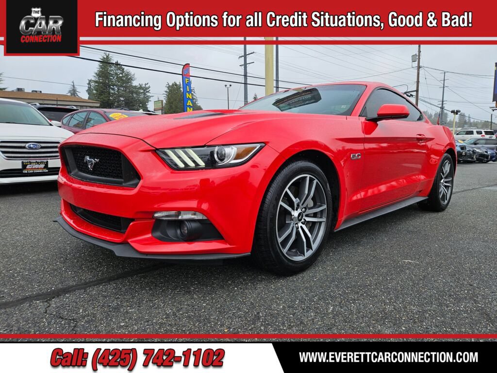 Used 2015 Ford Mustang GT RWD image 1