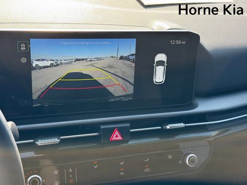 New 2026 Kia Sportage LX w/ LX Convenience Package image 16