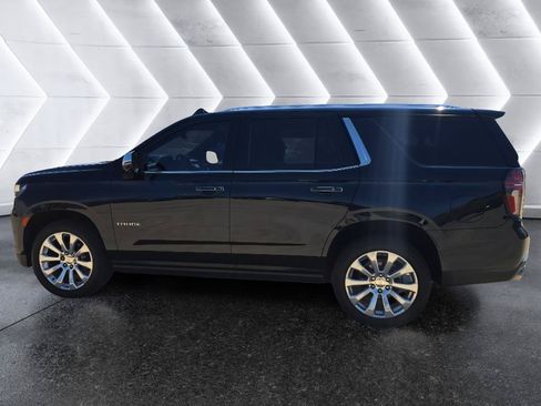Used 2022 Chevrolet Tahoe Premier w/ Premium Package 2 RWD image 8