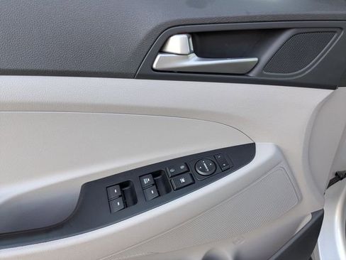 Used 2018 Hyundai Tucson SE image 22