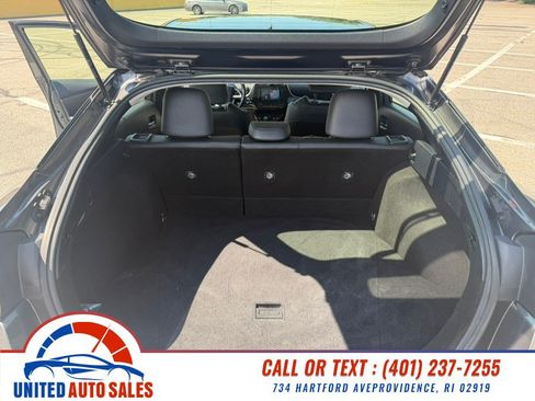 Used 2016 Toyota Prius Four FWD image 12