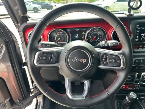 Used 2023 Jeep Wrangler Unlimited Rubicon w/ LED Lighting Group AWD/4WD image 22