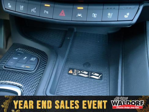 Used 2025 Cadillac CT5 Sport w/ Technology Package image 21