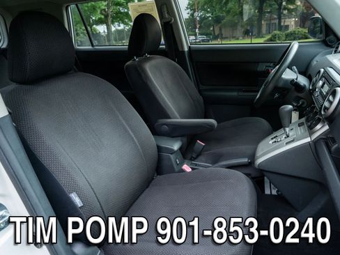 Used 2010 Scion xB FWD image 16