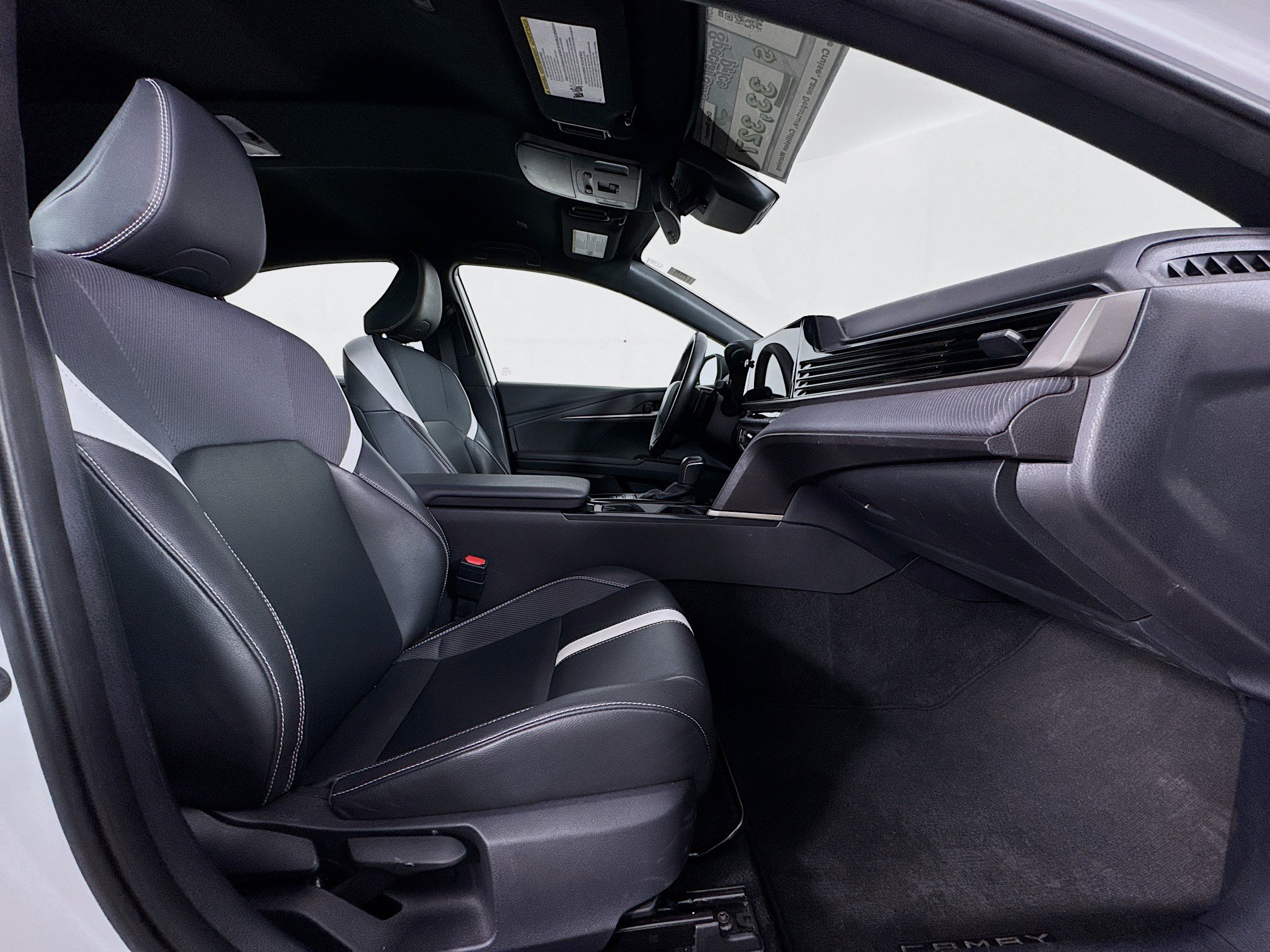 Used 2025 Toyota Camry SE w/ Multimedia Upgrade Package FWD image 26