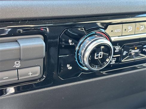 New 2026 GMC Sierra 1500 Elevation w/ LPO, Elevation Black Package image 17