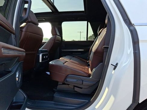 Used 2023 Ford Expedition Max Limited AWD/4WD image 13