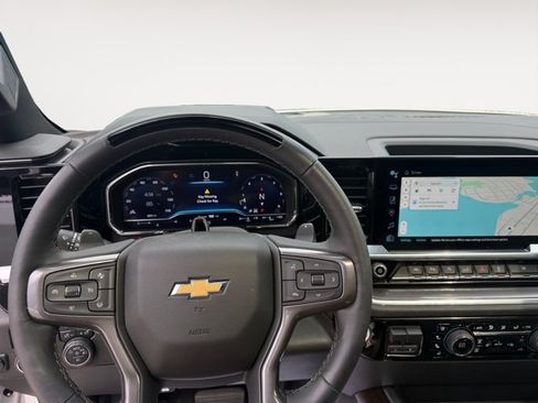 Used 2024 Chevrolet Silverado 1500 High Country AWD/4WD image 12