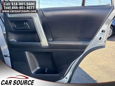 Used 2010 Toyota 4Runner Limited image 33