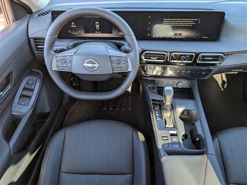 New 2026 Nissan Sentra SR image 9