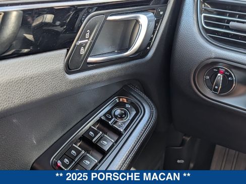 Used 2025 Porsche Macan Turbo AWD/4WD image 25