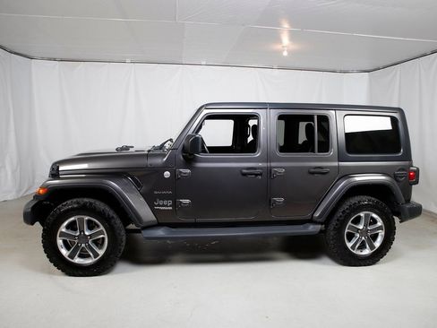 Used 2021 Jeep Wrangler Unlimited Sahara image 18