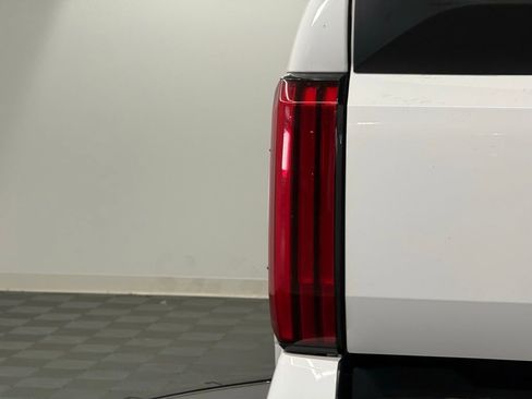 Used 2023 Toyota Tundra SR w/ SR Tow Package image 9