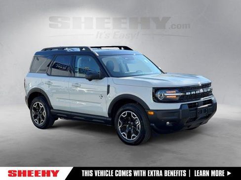 Certified 2025 Ford Bronco Sport Outer Banks w/ Outer Banks Tech Package+ image 1