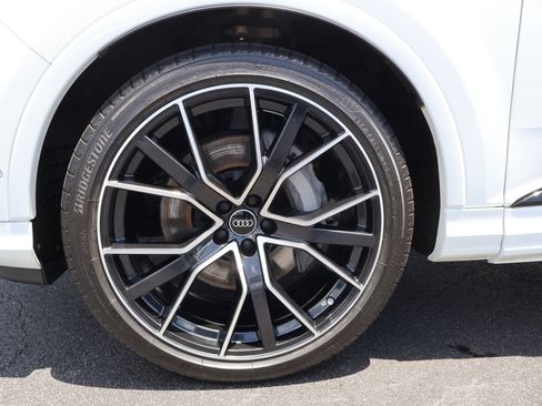 Used 2023 Audi Q7 3.0T Prestige AWD/4WD image 9