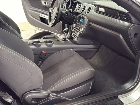 Used 2018 Ford Mustang Coupe w/ Black Accent Pkg image 18