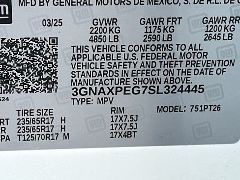 Used 2025 Chevrolet Equinox LT AWD/4WD image 33