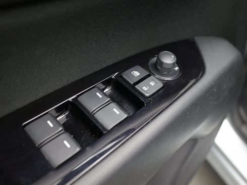 Used 2019 MAZDA CX-5 Sport w/ I-ACTIVSENSE Package FWD image 12