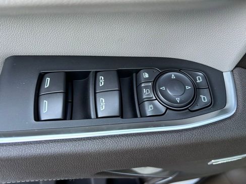 New 2026 GMC Sierra 3500 SLT w/ SLT Premium Package image 9