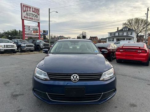 Used 2014 Volkswagen Jetta SE image 3