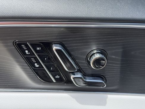 Certified 2024 Cadillac Lyriq Luxury AWD/4WD image 19
