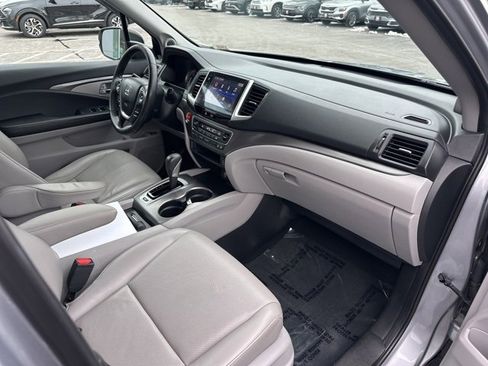 Used 2017 Honda Ridgeline RTL-T image 34