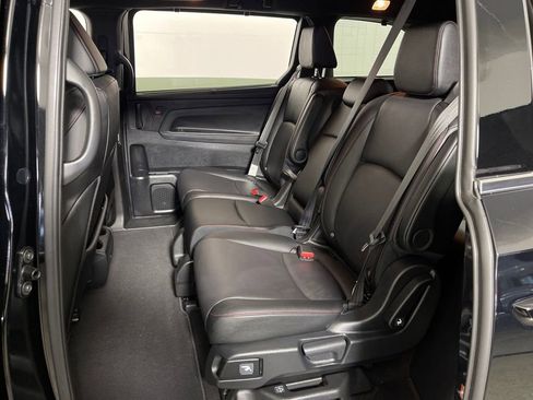 Used 2026 Honda Odyssey Sport-L image 13