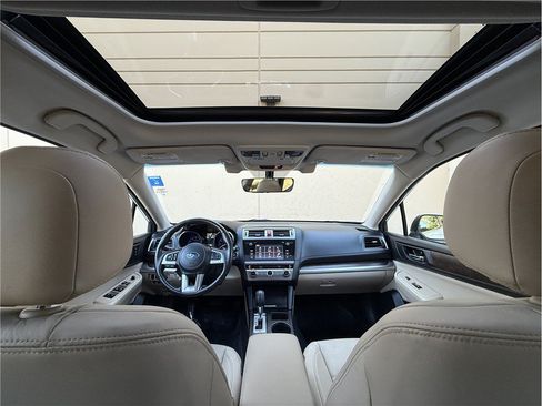 Used 2017 Subaru Outback 2.5i Limited AWD/4WD image 18